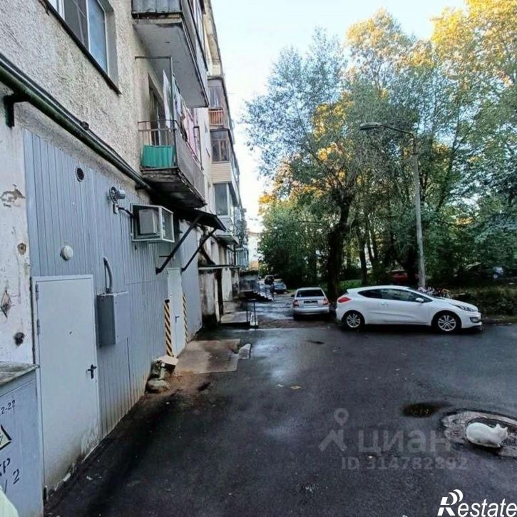 2-комн квартира Десятинная улица, 33/8,  д. 33/8