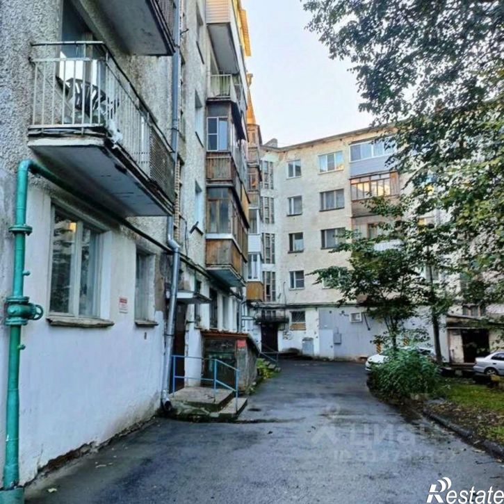 2-комн квартира Десятинная улица, 33/8,  д. 33/8