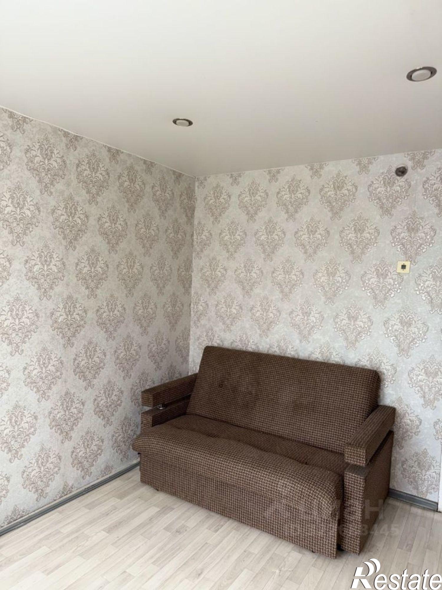 Купить комнату за 650 000 рублей на ул Космонавтов, 24