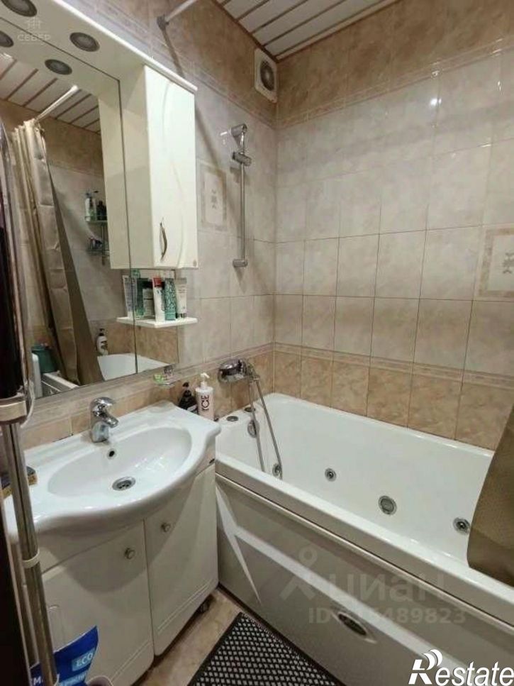 3-комн квартира ул Коровникова, 14,  д. 14