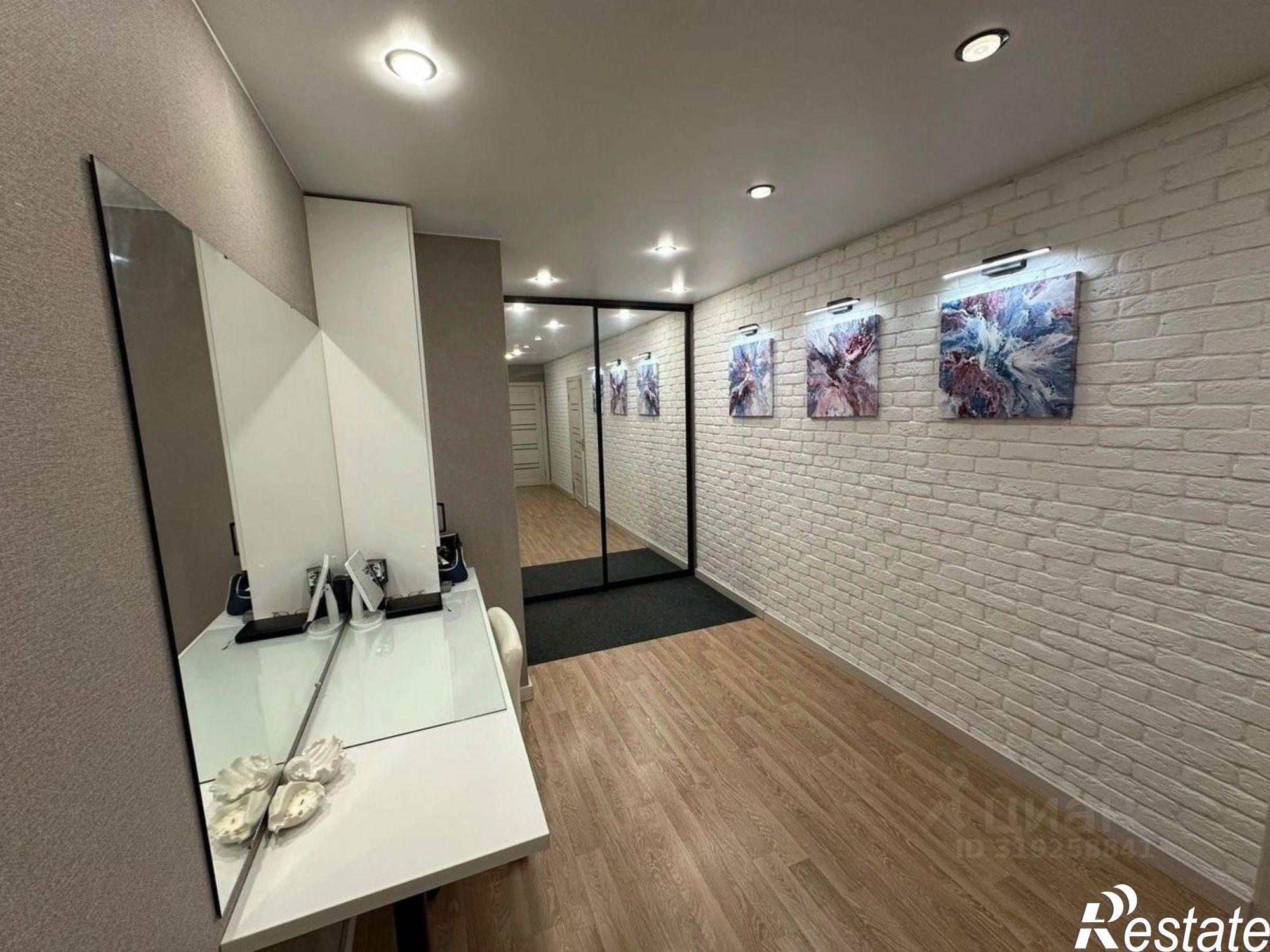 Купить квартиру за 10 650 000 рублей на улица Ломоносова, 49