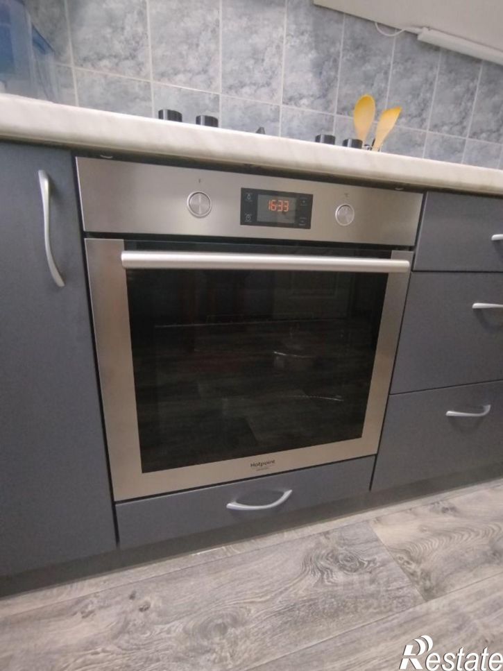 3-комн квартира ул Кочетова, 1,  д. 1