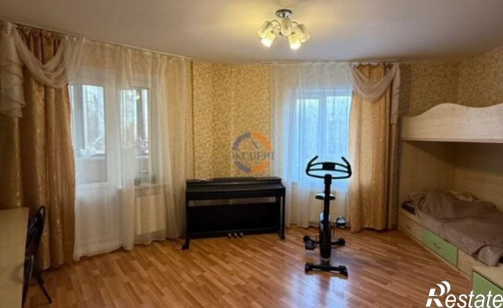 4-комн квартира ул Рахманинова, 10,  д. 10