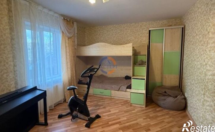 4-комн квартира ул Рахманинова, 10,  д. 10