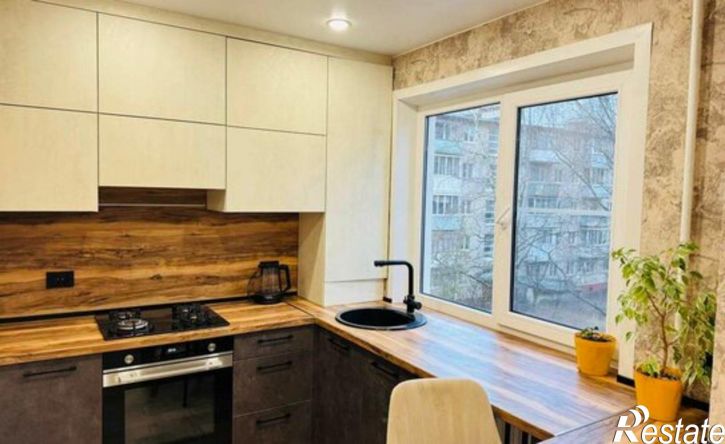 2-комн квартира ул Большая Московская, 80,  д. 80