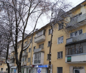 2-комн, 42кв м, этаж 2/4 ул Большая Санкт-Петербургская, 32