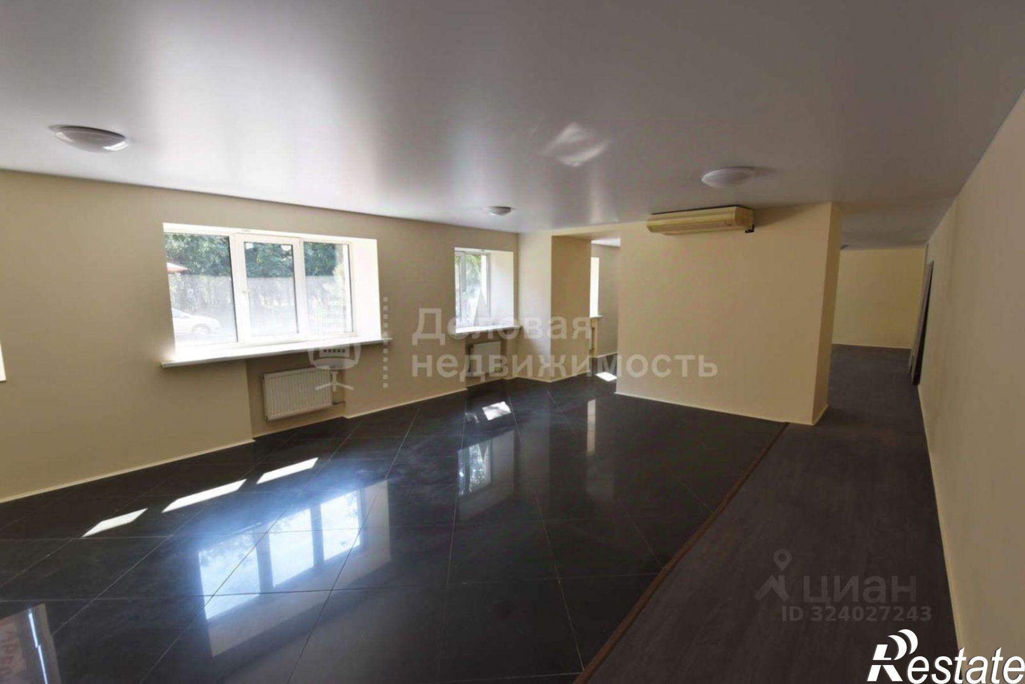 Купить торговое помещение за 18 450 000 рублей на ул Розважа, 11