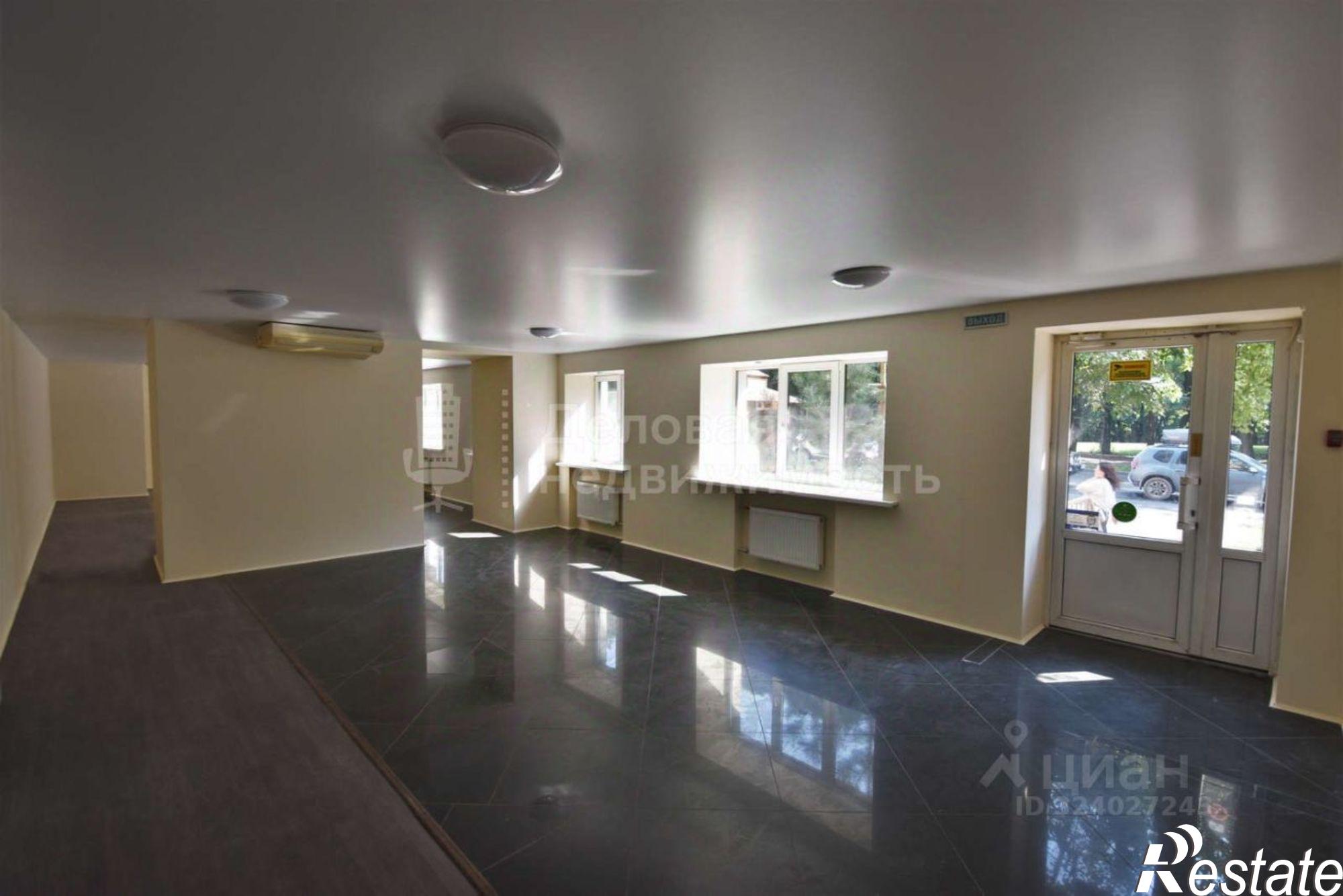 Купить торговое помещение за 18 450 000 рублей на ул Розважа, 11