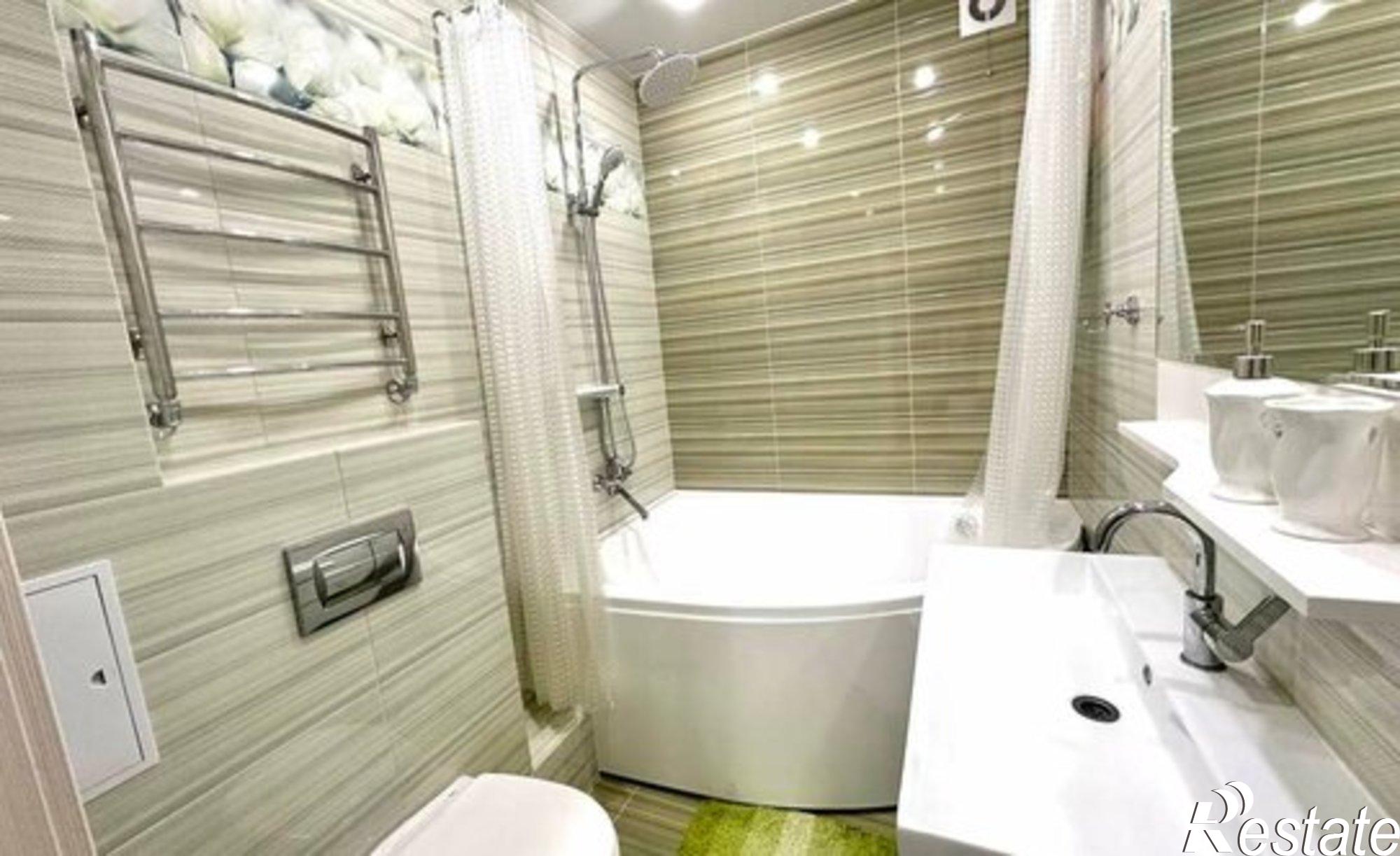 Купить квартиру за 9 990 000 рублей на ул Хутынская, 47А