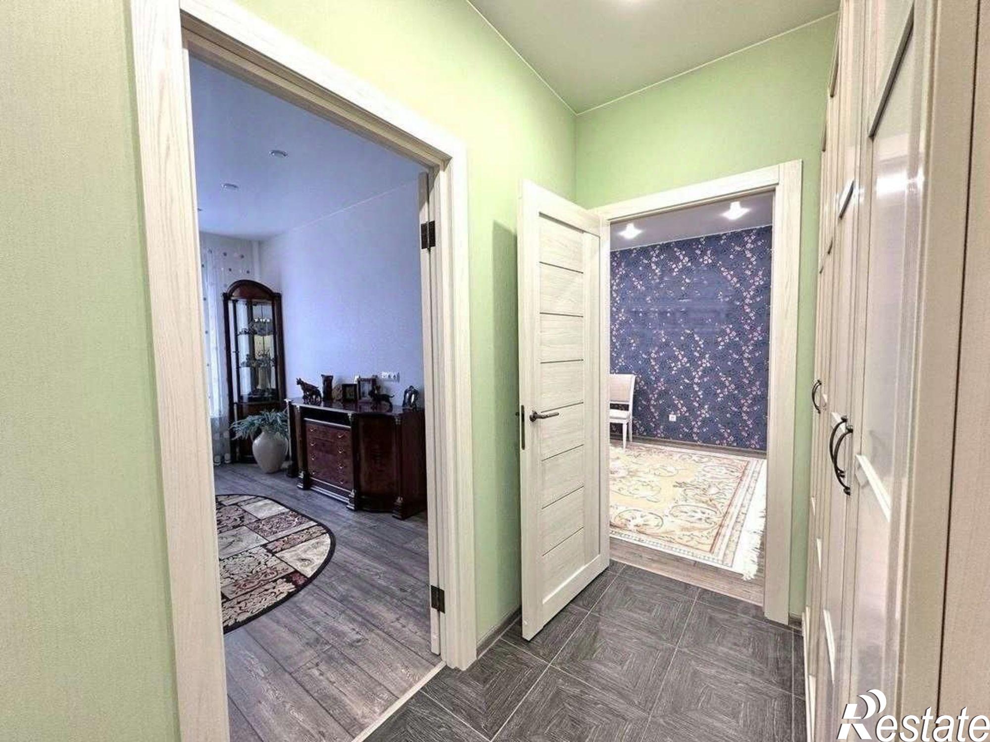 Купить квартиру за 9 990 000 рублей на ул Хутынская, 47А