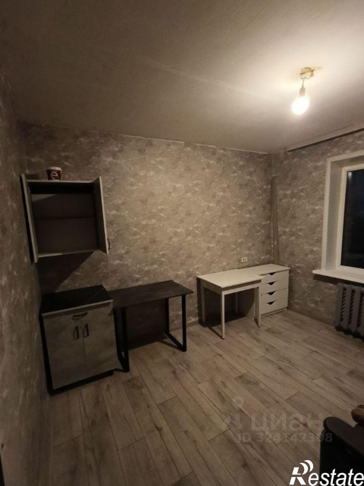 Комната ул Космонавтов, 24,  д. 24