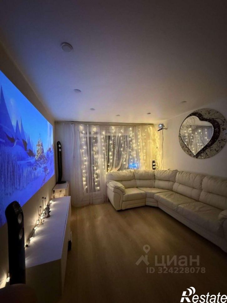 2-комн квартира ул Кочетова, 10 3,  д. 10 3,  к. 3