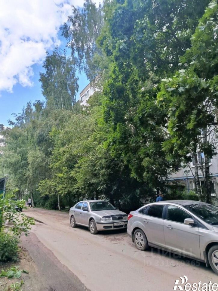 2-комн квартира улица Зелинского, 33,  д. 33