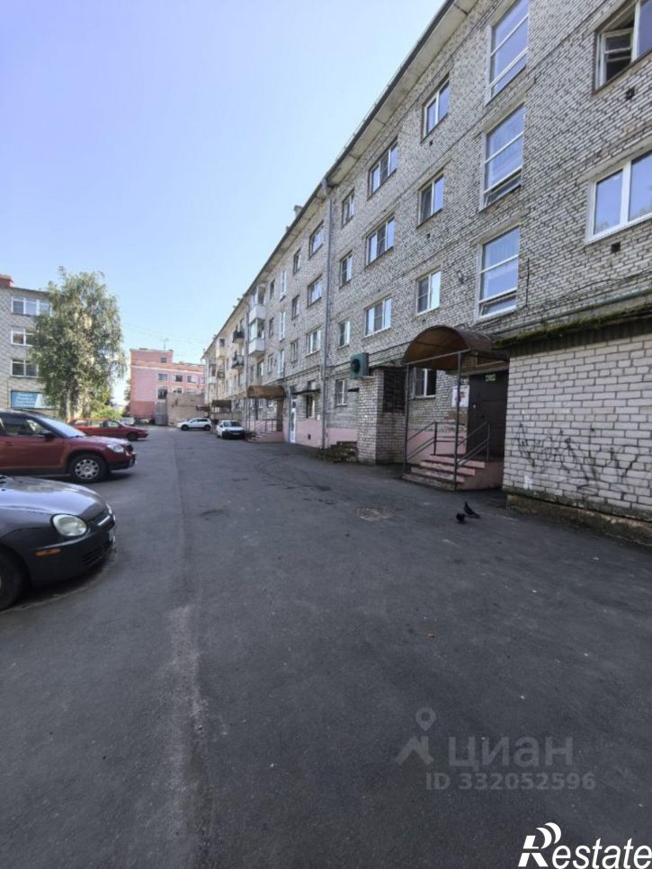 3-комн квартира ул Розважа, 13,  д. 13