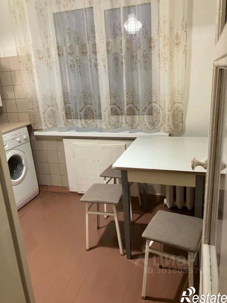 2-комн квартира ул Зелинского, 4,  д. 4