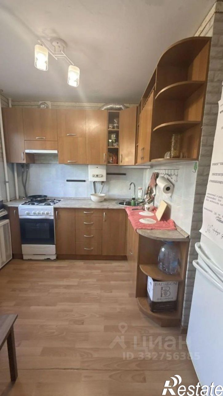 3-комн квартира ул Химиков, 10,  д. 10