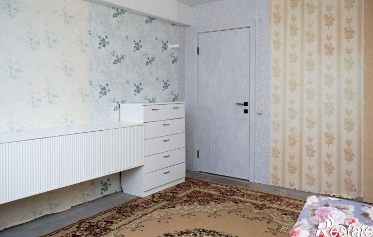 4-комн квартира ул Зелинского, 33,  д. 33