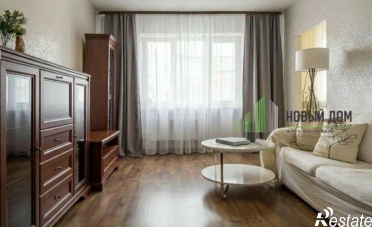 3-комн квартира ул Батецкая, 21,  д. 21