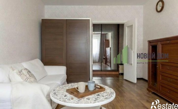 3-комн квартира ул Батецкая, 21,  д. 21