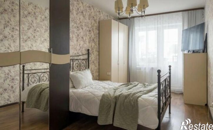 3-комн квартира ул Батецкая, 21,  д. 21