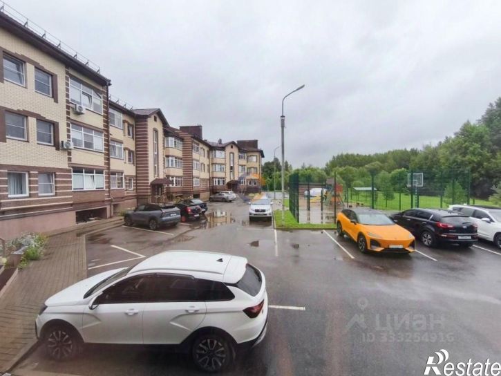 3-комн квартира ул Связи, 21,  д. 21