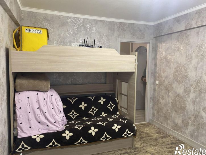 3-комн квартира ул Химиков, 8,  д. 8